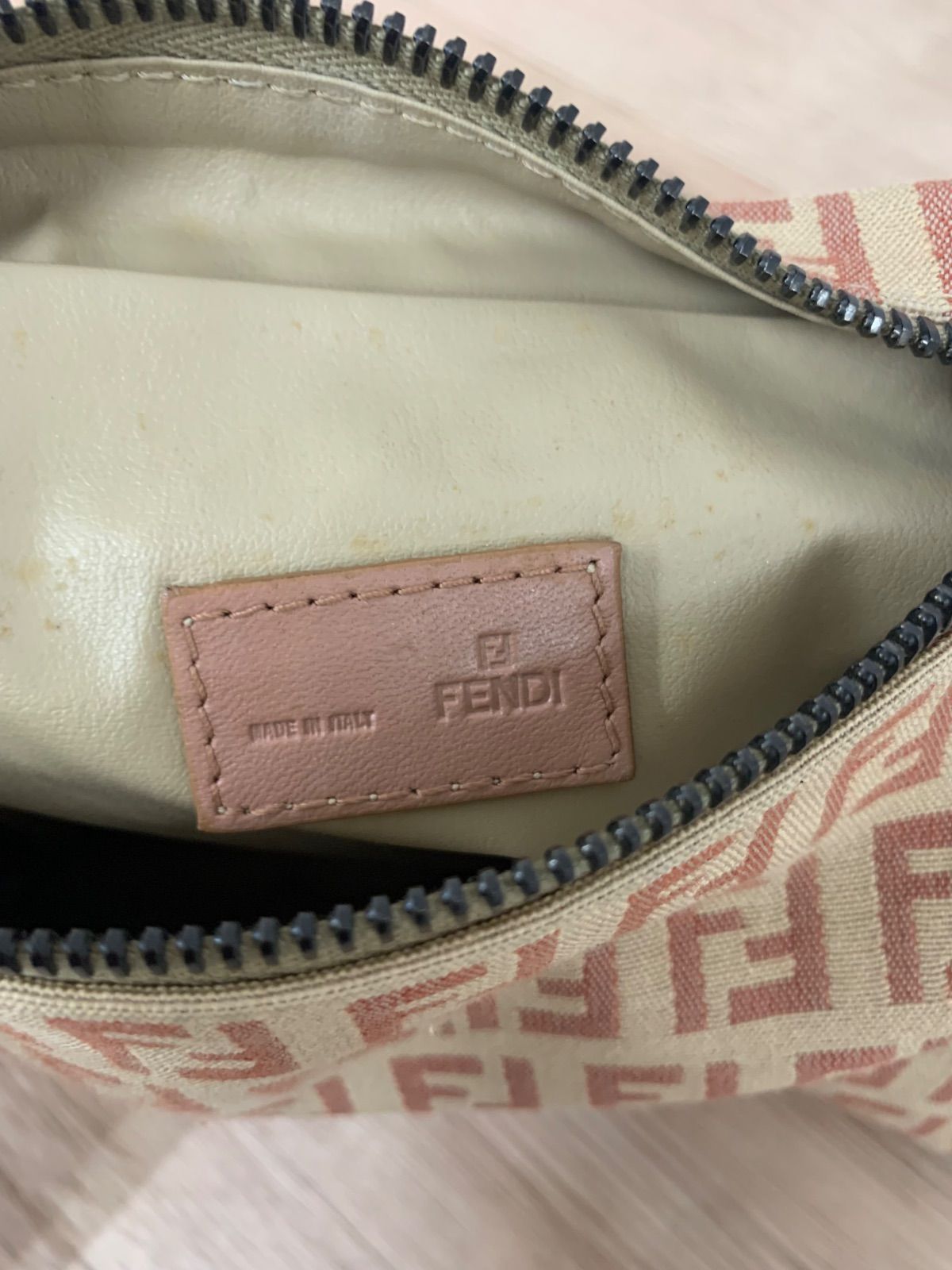 FENDI フェンディ ズッキーノ ポーチ FF柄 7N0012 平塚店 衣料品 B-3