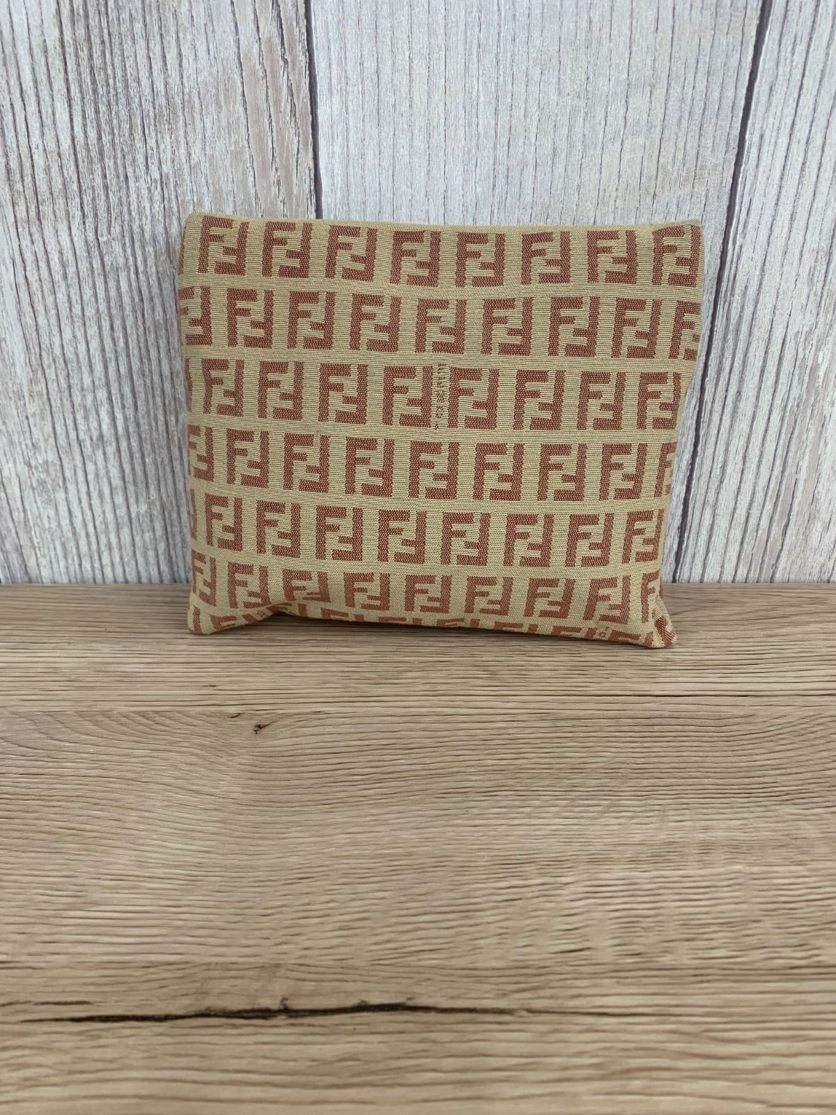 FENDI フェンディ ズッキーノ ポーチ FF柄 7N0012 平塚店 衣料品 B-3