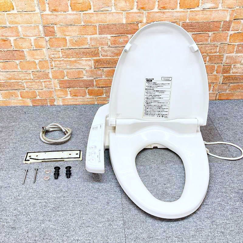【中古品】 TOTO 電気温水便座 ウォシュレット シャワートイレ 「TCF303VE」 #SC1(パステルアイボリー) 3F85