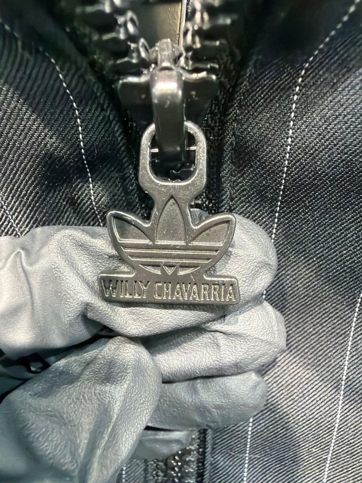 新品 Adidas x Willy Chavarria Pinstripe Track Jacket ピン