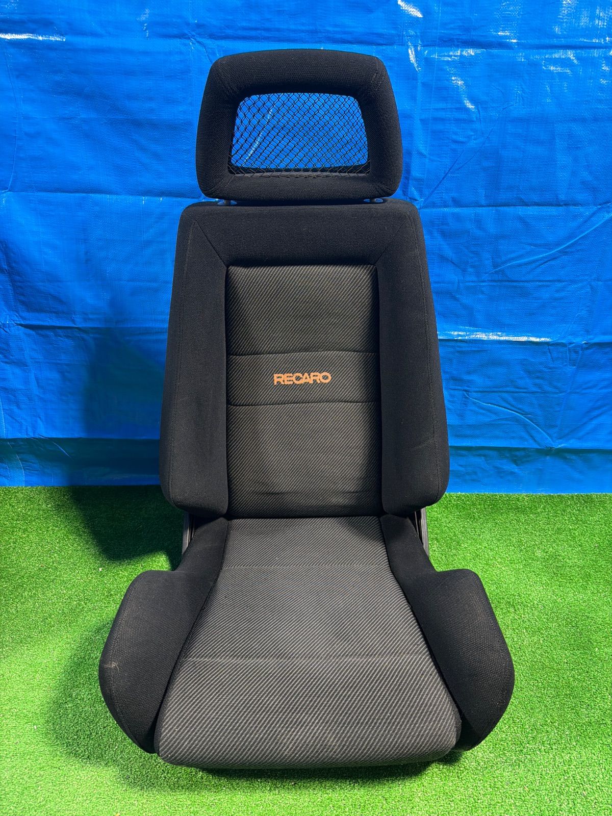 RECARO LX セミバケットシート (2057)