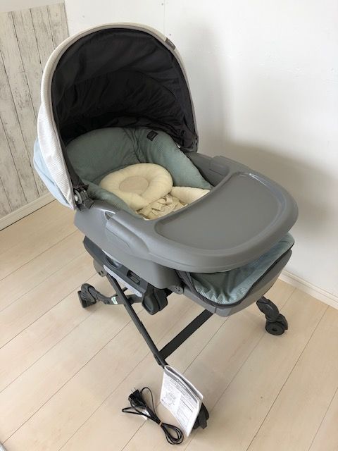 美品　クリーニング済み　説明書付　ホワイトレーベル ネムリラ AUTO SWING BEDi Long スリープシェル EG ミンティブルー コンビ(Combi) 電動　ハイローチェア・ベビーラック0619-10