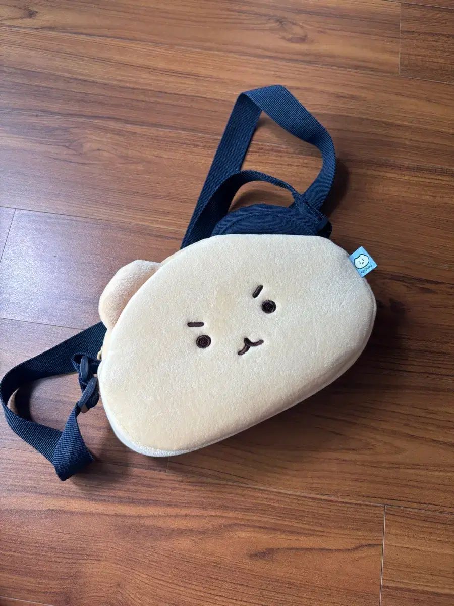 斗山ベアーズ 壊れたクマ (マンゴルジゴム) クロスバック