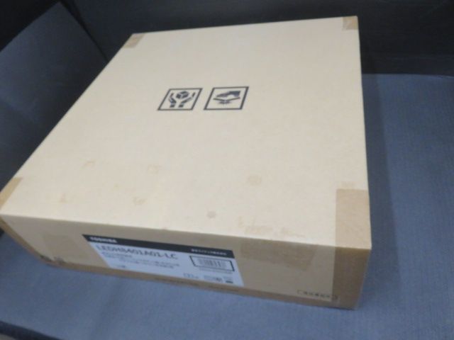 未使用品 2021年製 TOSHIBA 東芝 LED シーリングライト LEDH8401A01-LC