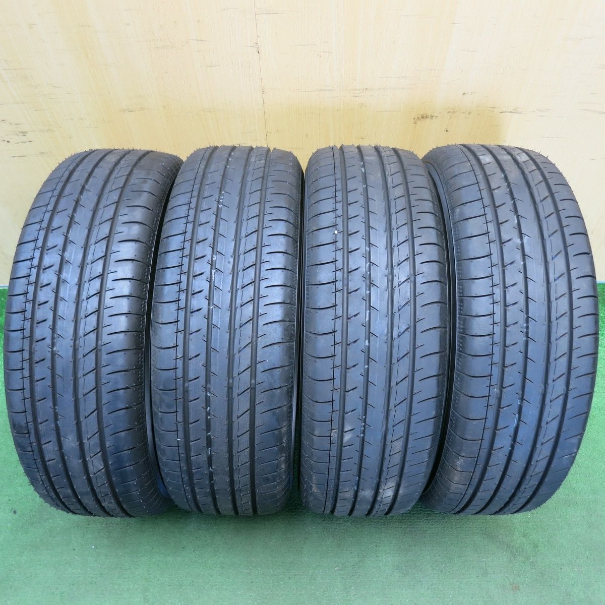 新車外し！26年◎トヨタ 90系 ノア ヴォクシー S-Z 純正 205/55R17