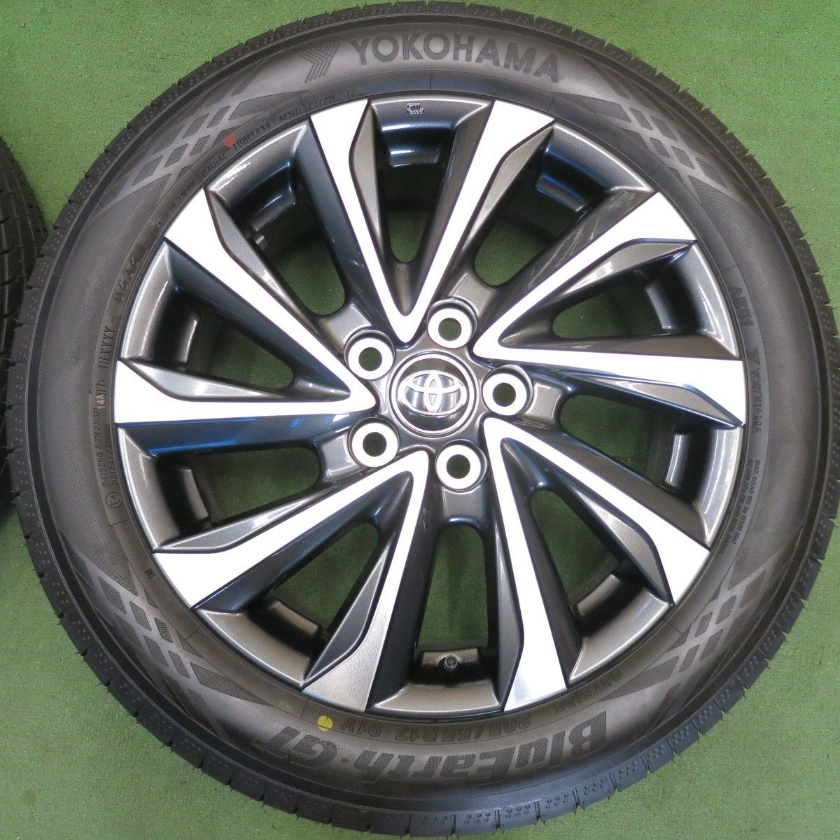 新車外し！26年◎トヨタ 90系 ノア ヴォクシー S-Z 純正 205/55R17