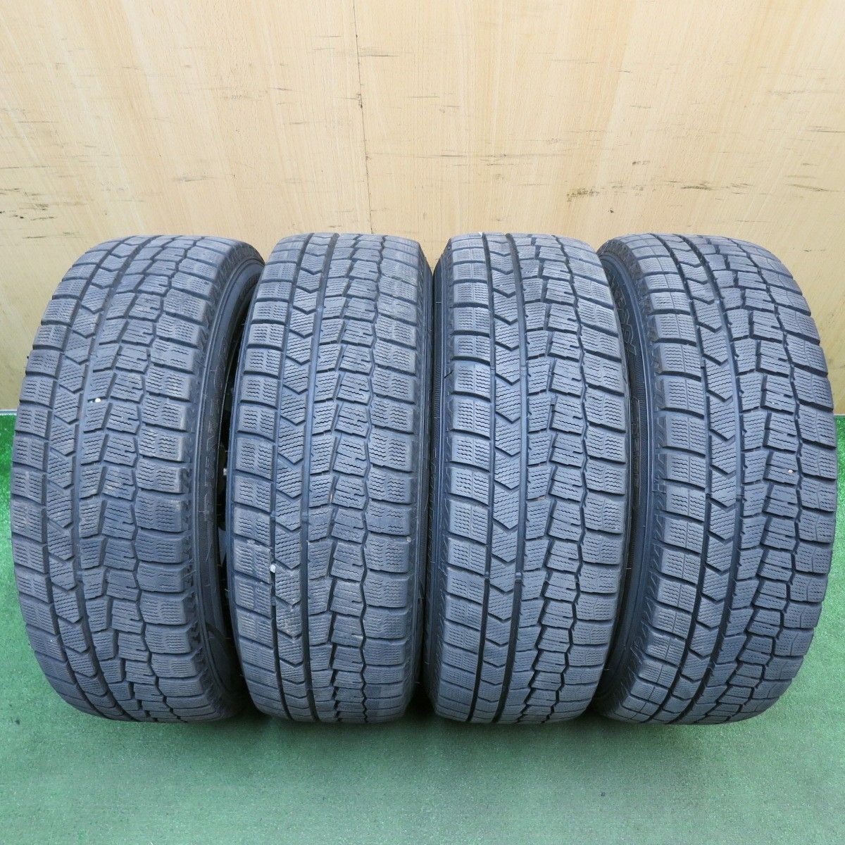 バリ溝！23年！キレイ！9.5分◎スタッドレス 205/60R16 ダンロップ