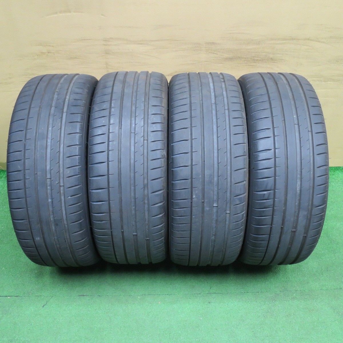4本価格★225/45R18 ミシュラン パイロットスポーツ4 タイヤ 18インチ レヴォーグ RX-8 マークX クラウンアスリート 等★6061702NKノタ