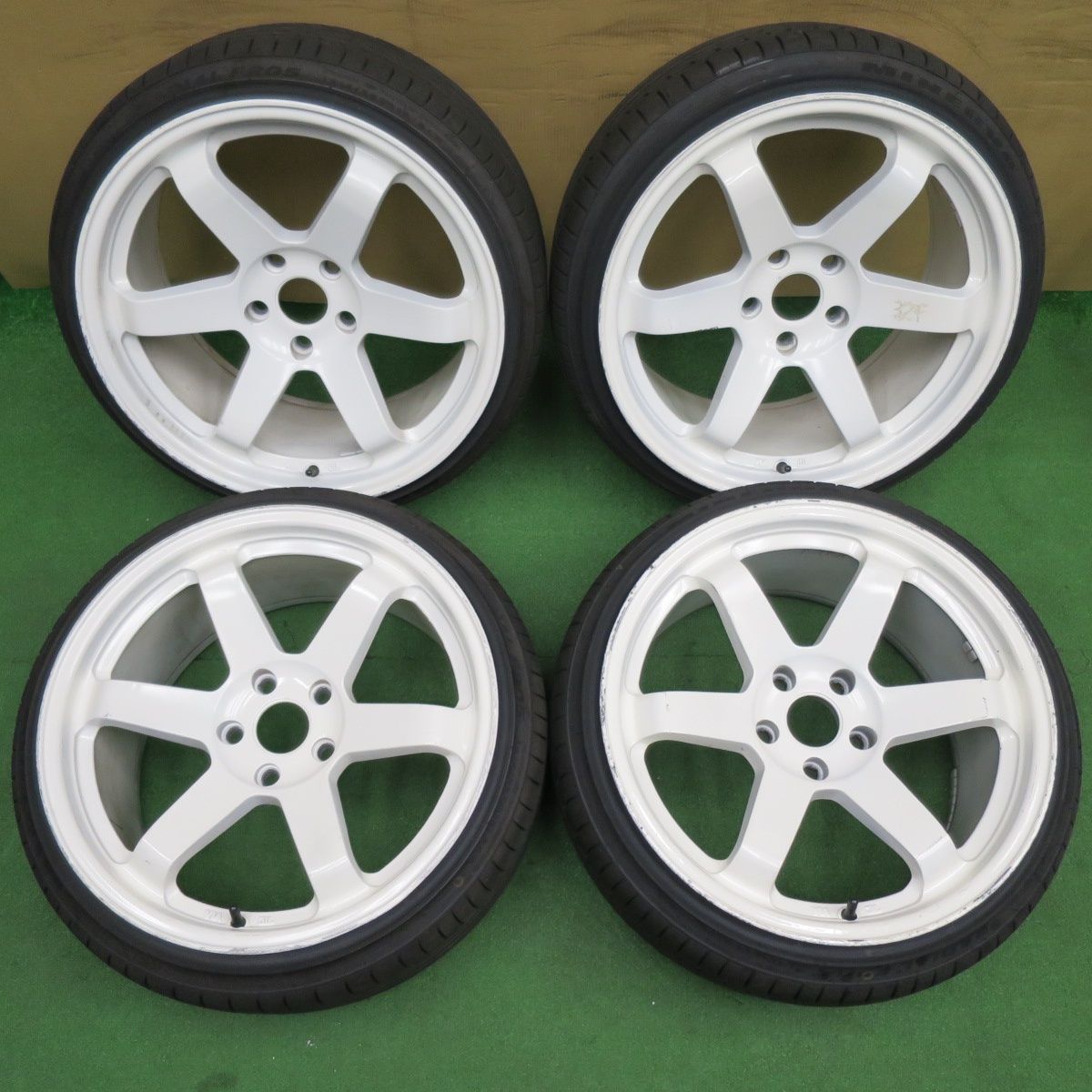 4本価格！25年◎215/35R18 ミネルバ ラジアル F205 AVID1 AV-06 社外 アルミ 18インチ PCD114.3/5H◎6061701NKノ