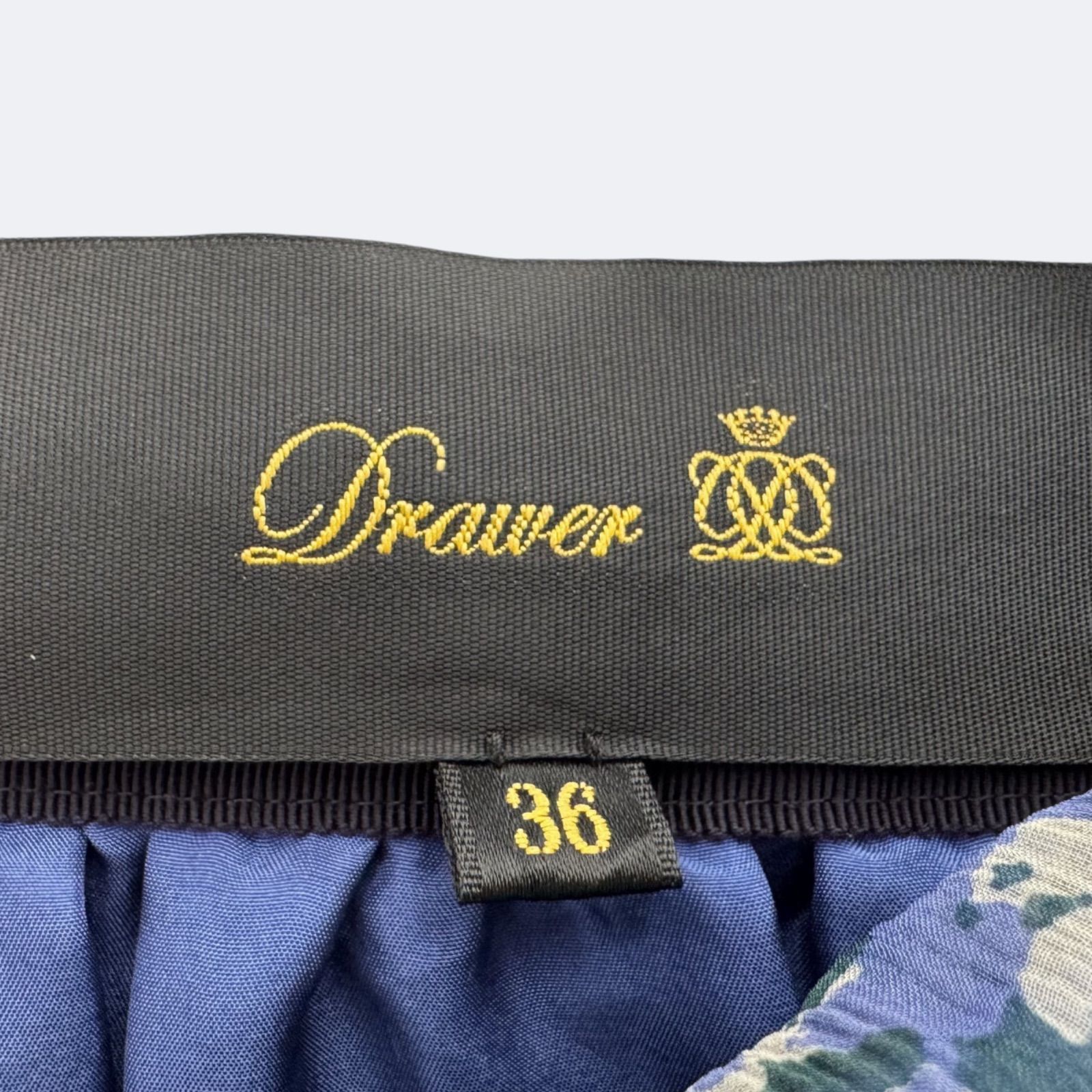ドゥロワー Drawer 花柄フレアスカート 黒 36 Drawer ドゥロワー 花柄 スカート シルク フレア 日本製 - メルカリ
