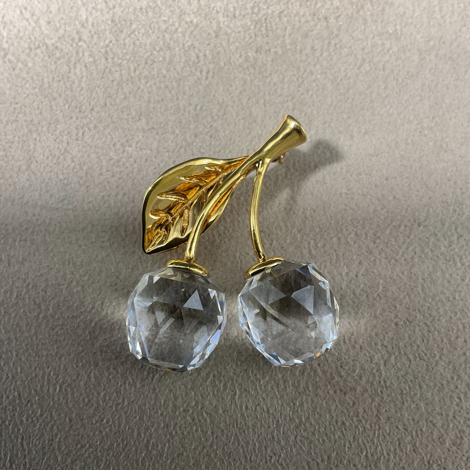 スワロフスキー アクセサリー B26062061 - メルカリ