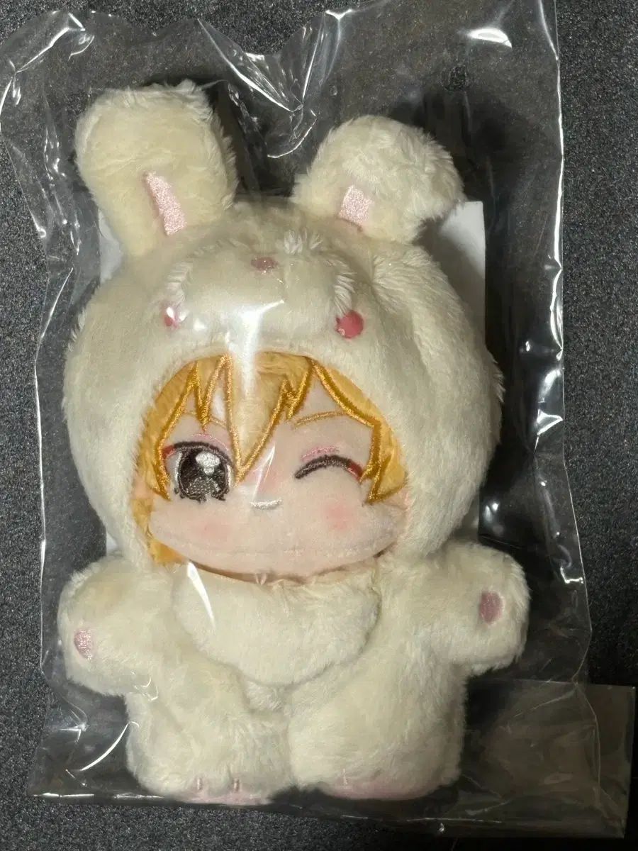 あんさんぶるスターズ！ 羽風 薫 うさぎ ぬいぐるみ イツヌイ 出品