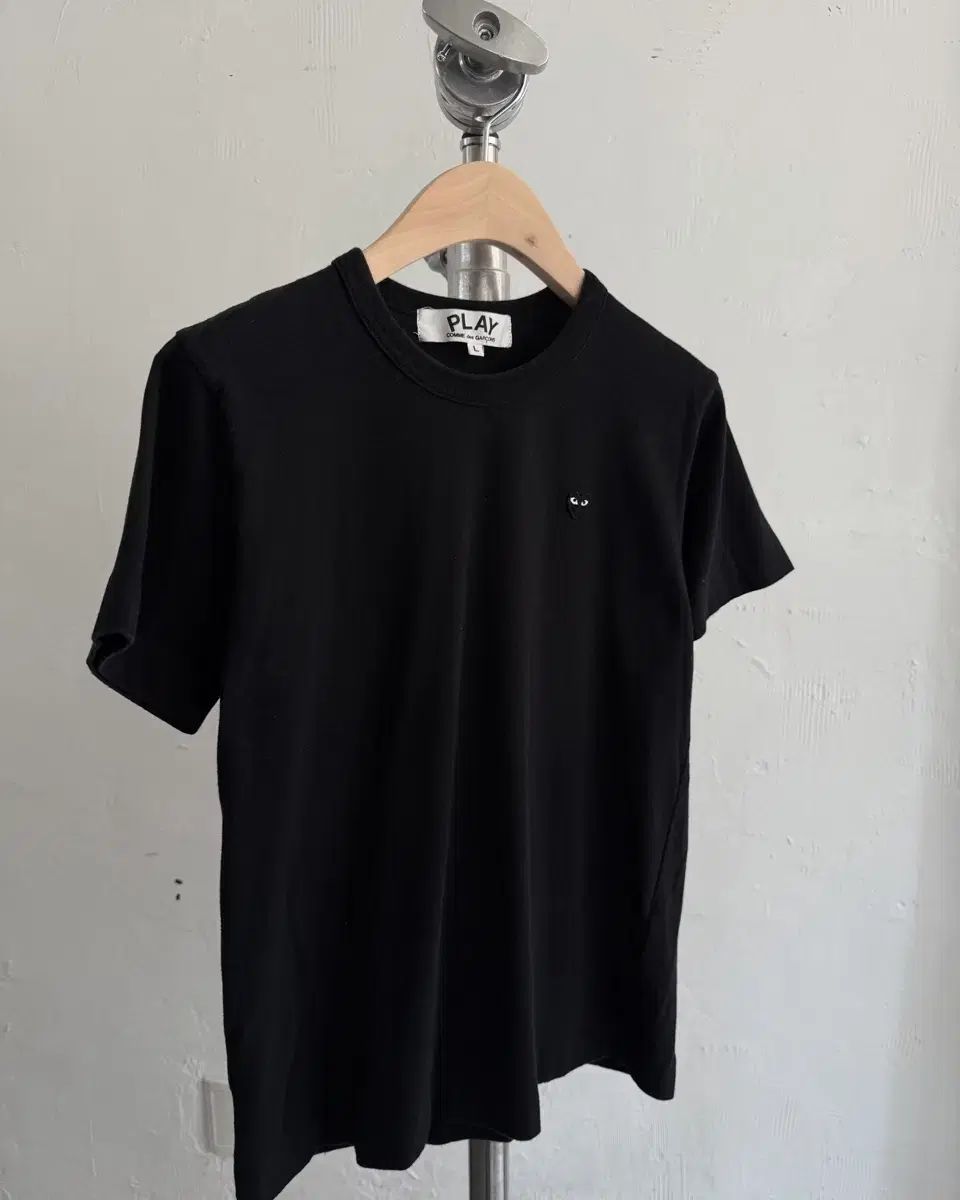 COMMEdesGARCONS コム・デ・ギャルソン ブラックワッペン 黒 Tシャツ