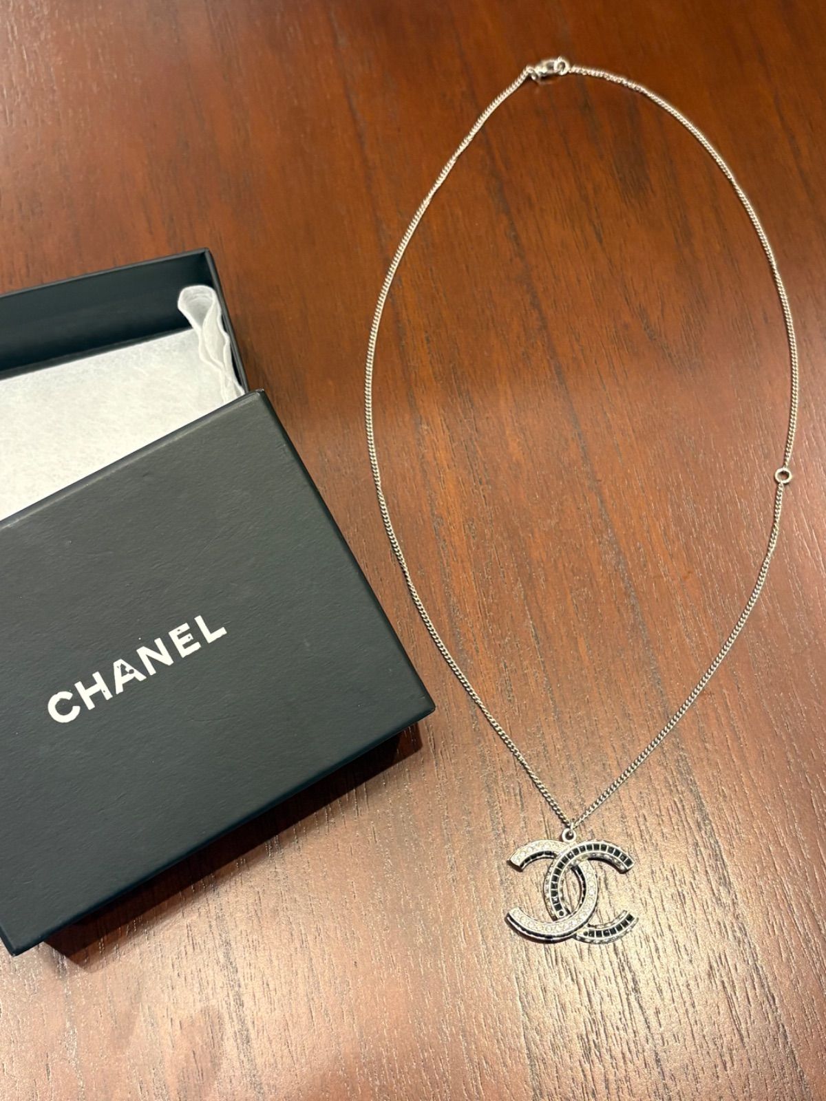 【美品＆希少】シャネル ネックレス ココマーク ラインストーン シルバー 黒 60cm 箱付き CHANEL
