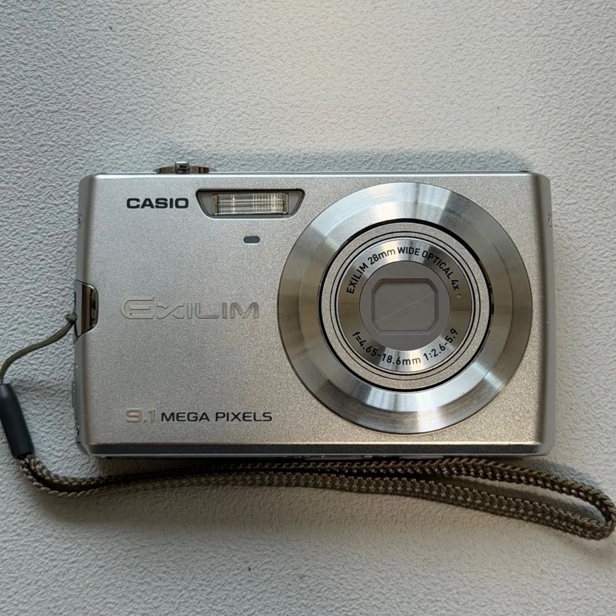 CASIO EXILIM EX-Z250 シルバー - メルカリ
