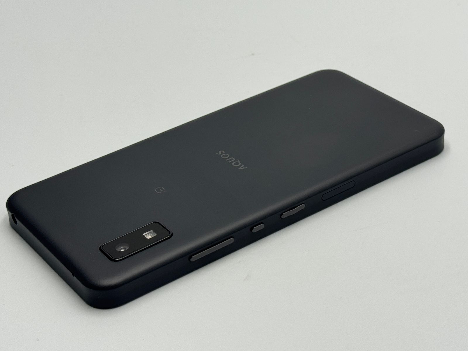 【中古A】AQUOS wish A103SH チャコール SIMフリー 白ロム