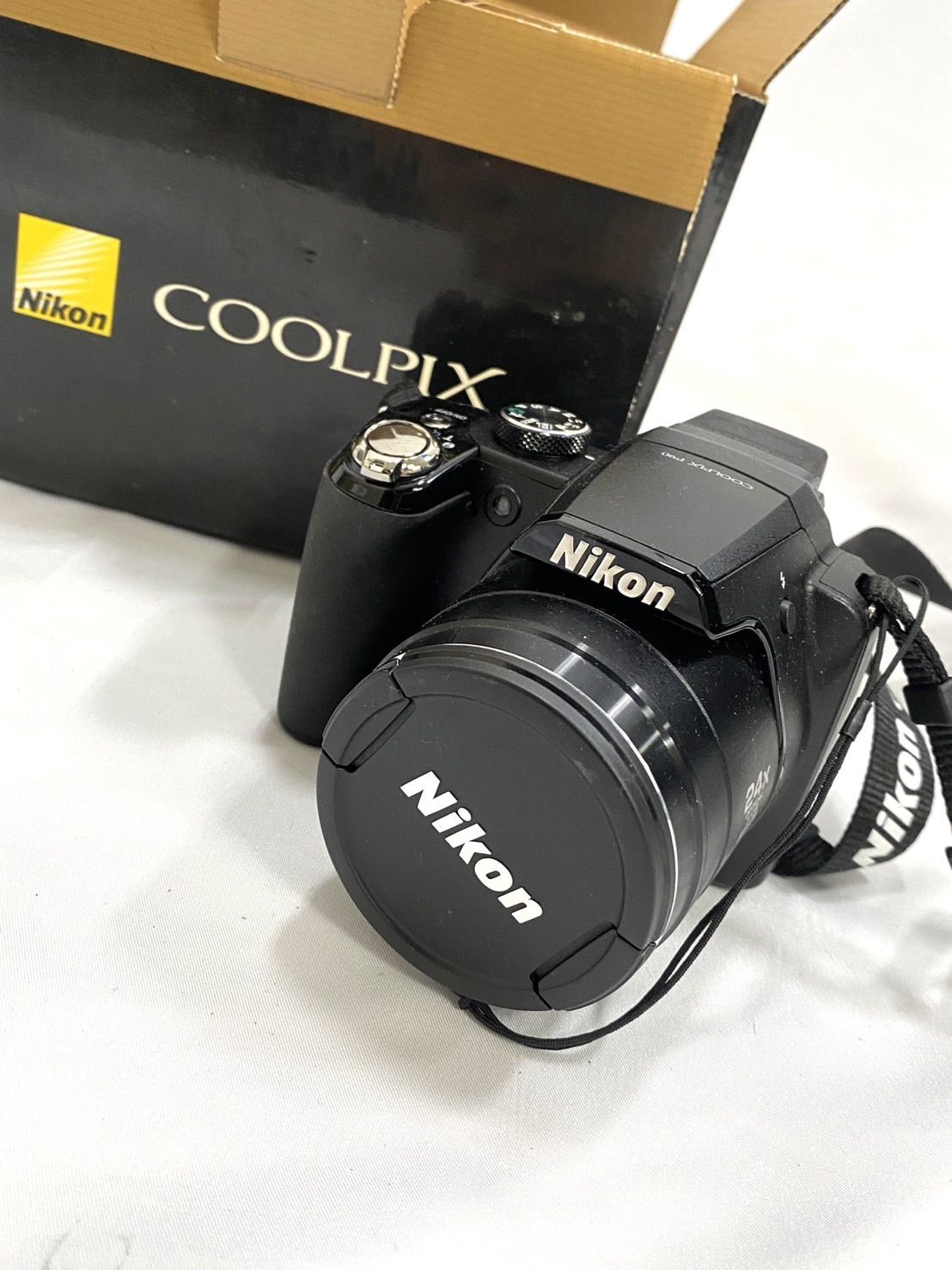 美品 Nikon COOLPIX P90 コンパクトカメラ ニコン デジタルカメラ デジカメ 一眼レフ 動作未確認 ky072402