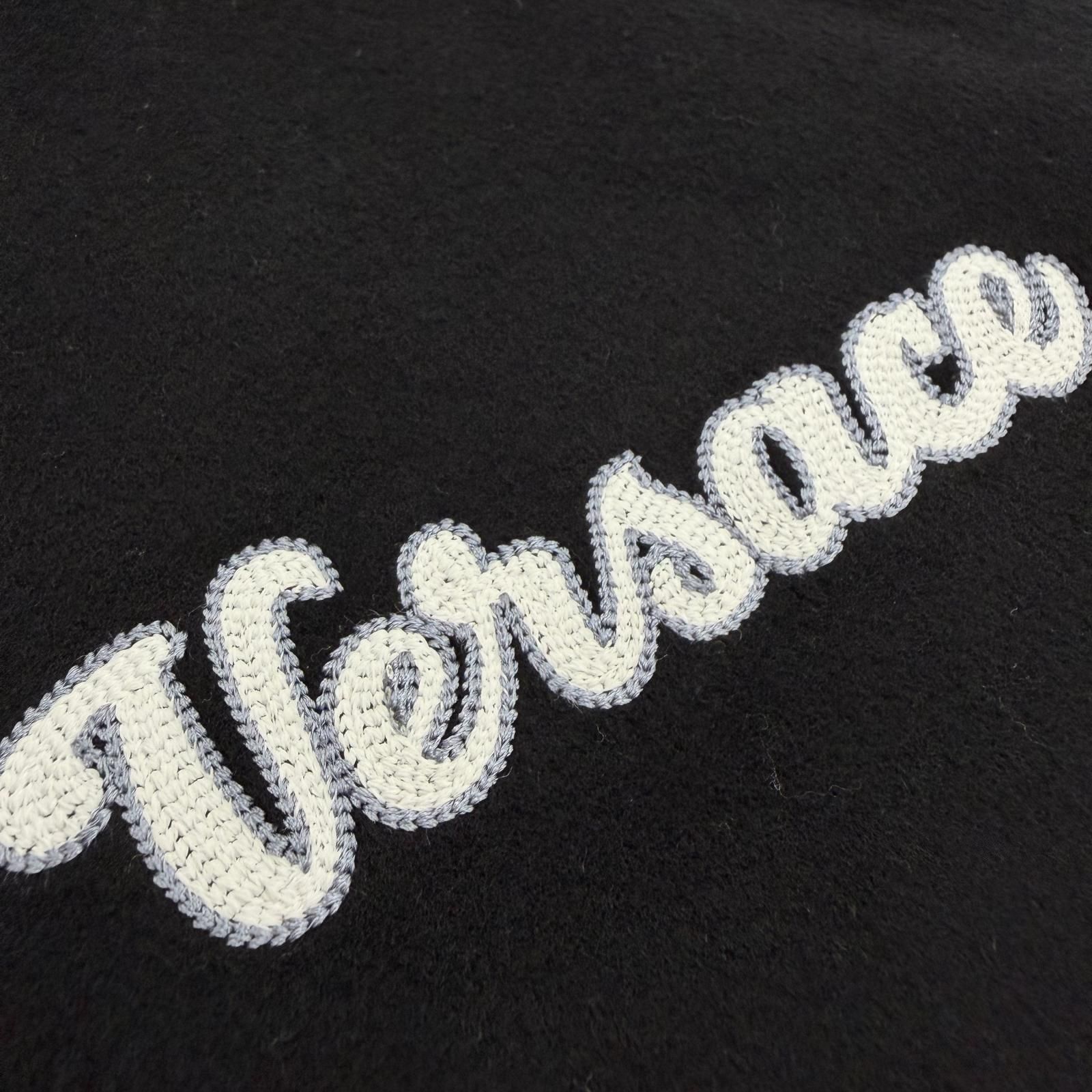 極美品▽VERSACE ヴェルサーチ 2023年製 1014374 ロゴ刺繍 中綿入