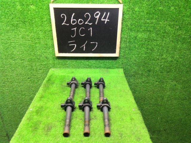 ライフ イグニッションコイル DBA-JC1 30520-RS8-004 NH578 自社品番260294 中古
