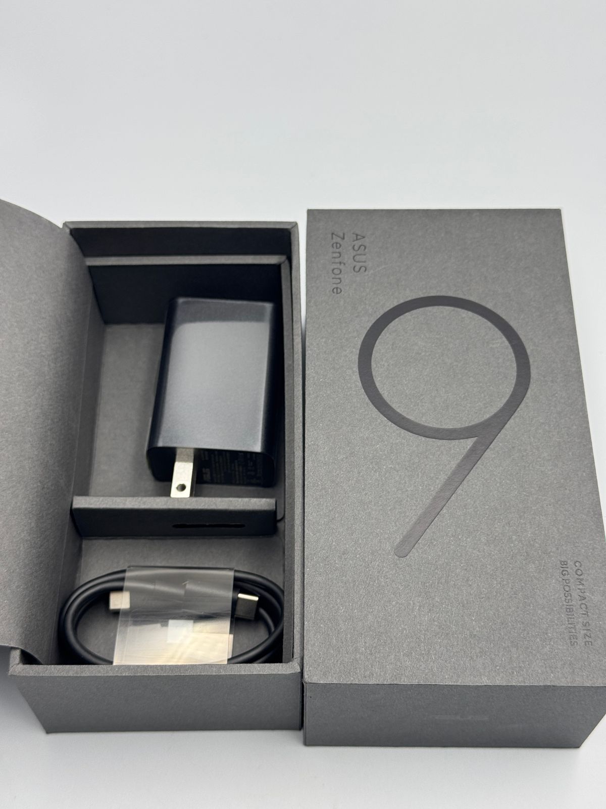 箱付き中古A】Zenfone 9 128GB スターリーブルー SIMフリー 白ロム 