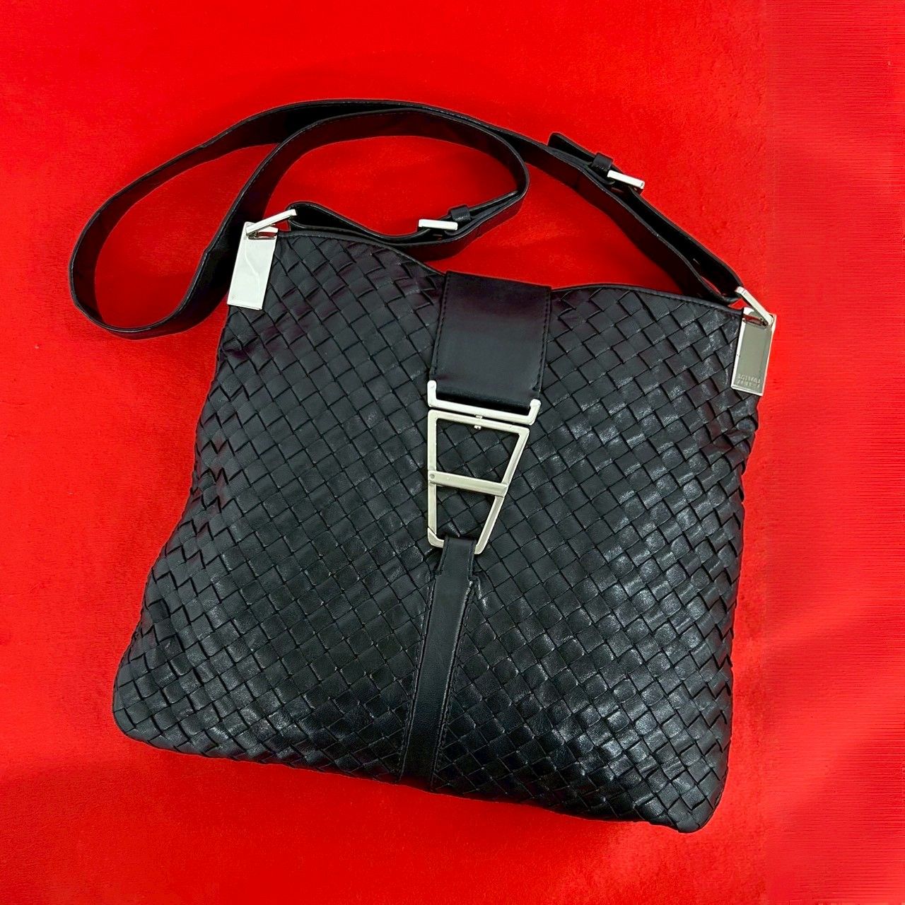 極 美品 BOTTEGA VENETA ボッテガヴェネタ イントレチャート レザー 本