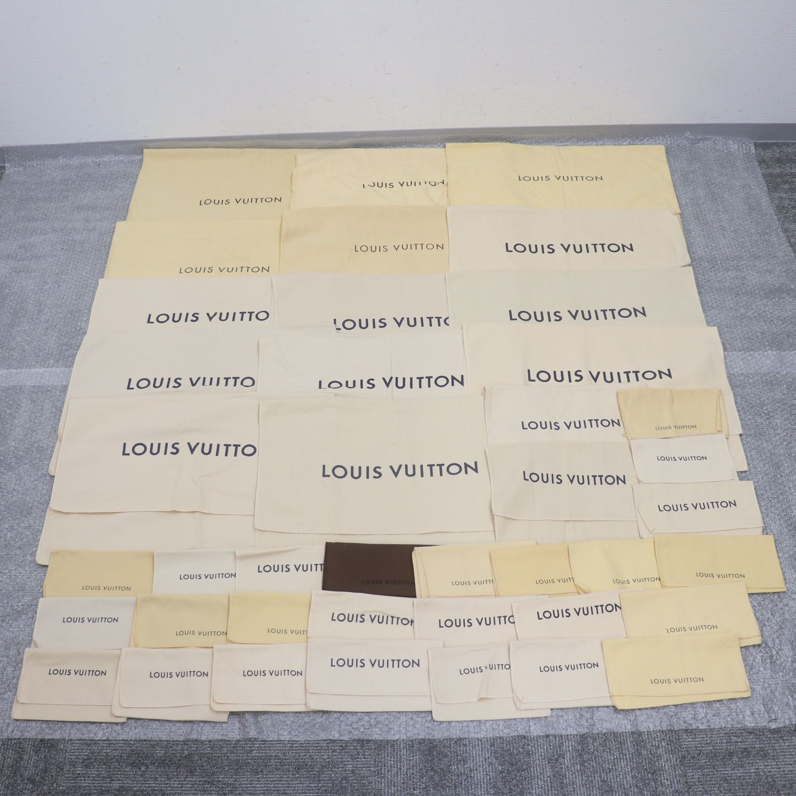 ITKEAYONWU9W LOUIS VUITTON ルイヴィトン 保存袋 大小 枚 収納 ポーチ