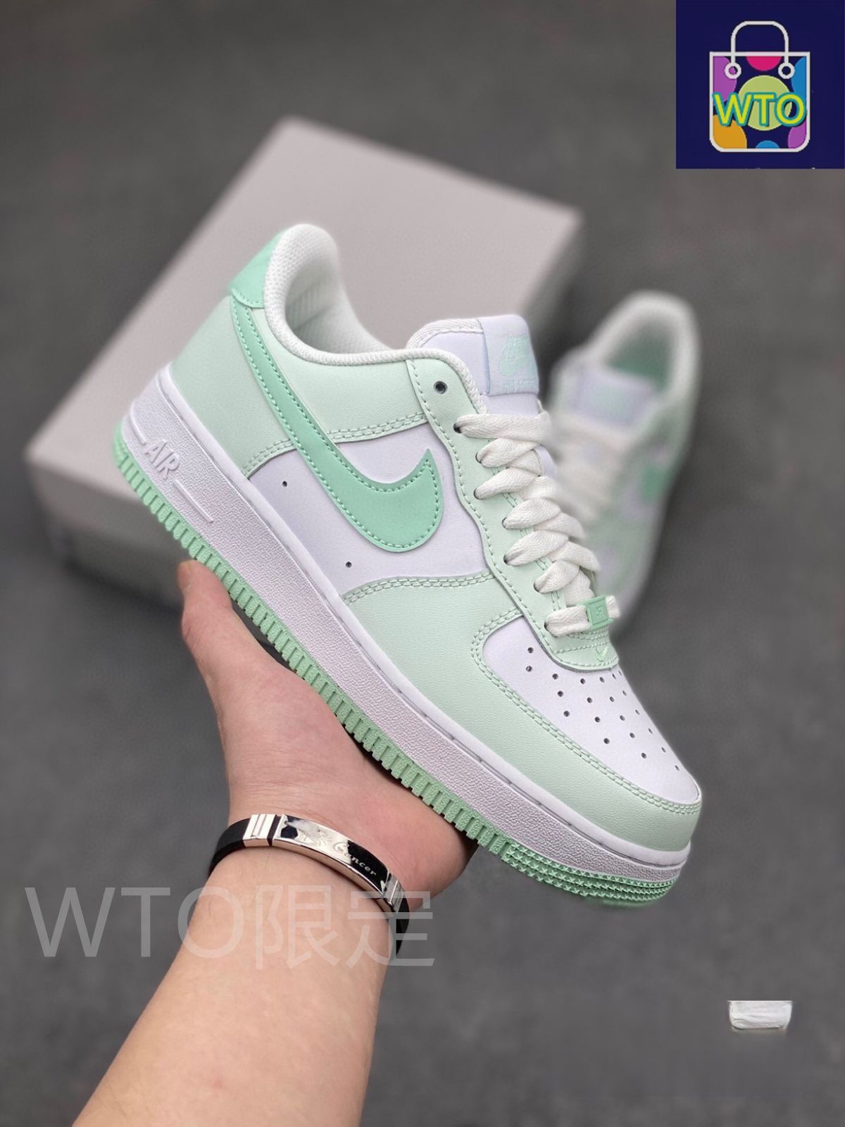 お値下げしました??即購入??ナイキ スニーカー Nike Air Force 1 Low 箱付-WTO輸入2-NI79