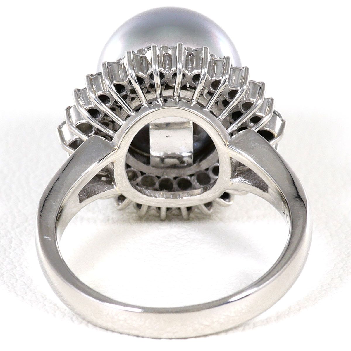 PT900/プラチナ リング・指輪 11号 黒蝶真珠 ダイヤモンド 0.70ct