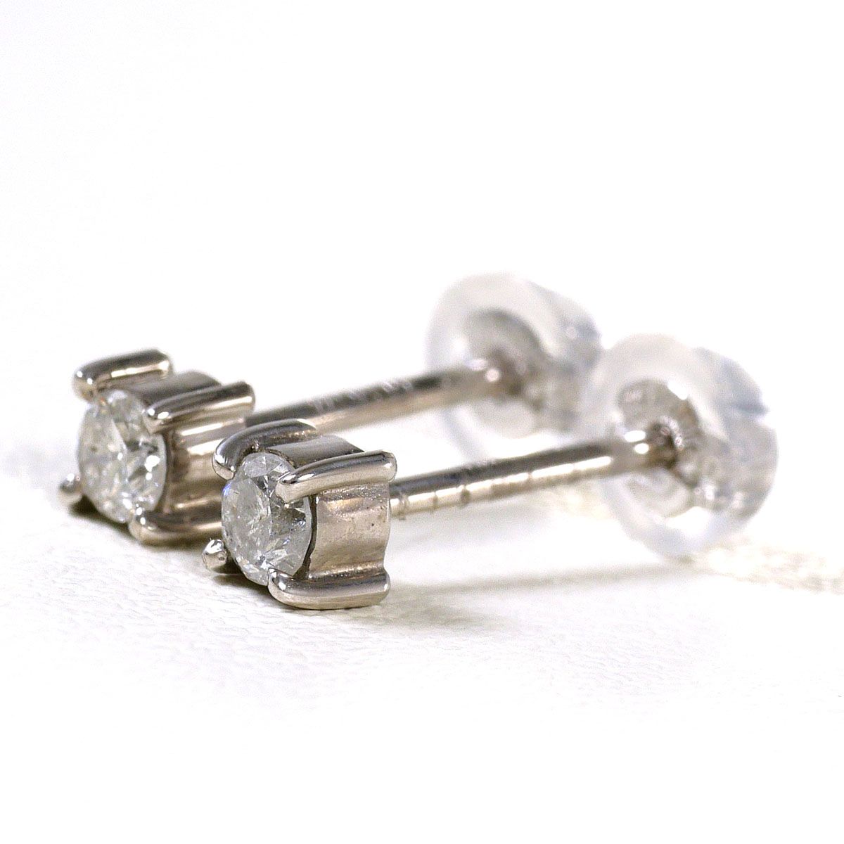 K14WG ピアス ダイヤモンド 0.10ct 総重量約0.5g