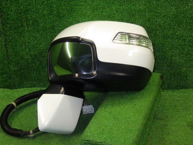 ステップワゴン DBA-RK5 左サイドミラー NH788P 白 電動格納/ウィンカー/ヒーター付 76250-SZW-J51ZQ 9365