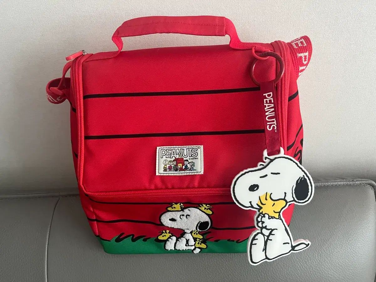ベベデピノ SNOOPY バッグ