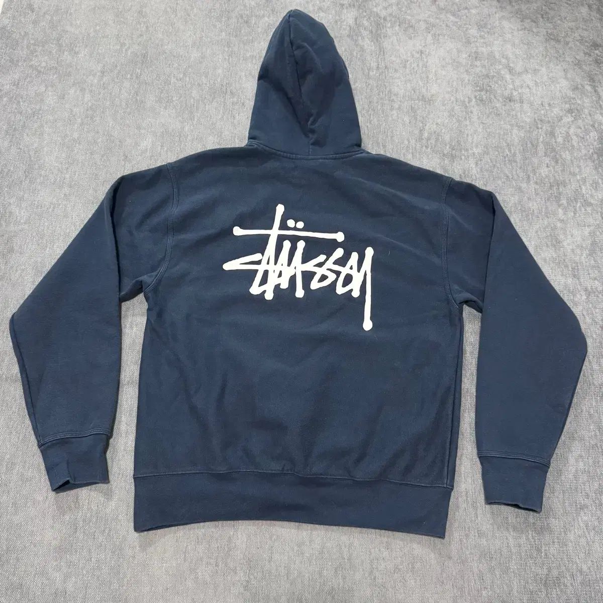 M STUSSY ロゴ Tシャツ M STUSSY ロゴ Tシャツ