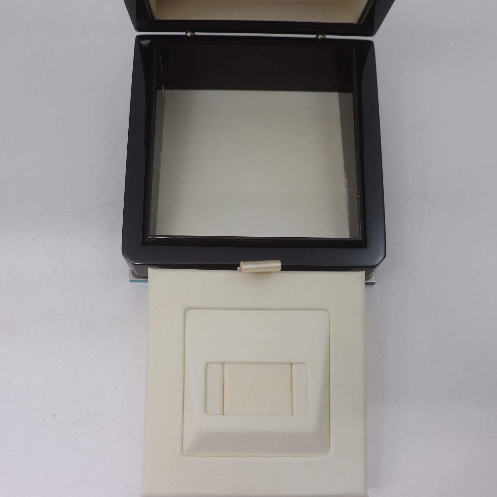 ITU722IYU0UD PATEK PHILIPPE パテックフィリップ カフス 空箱