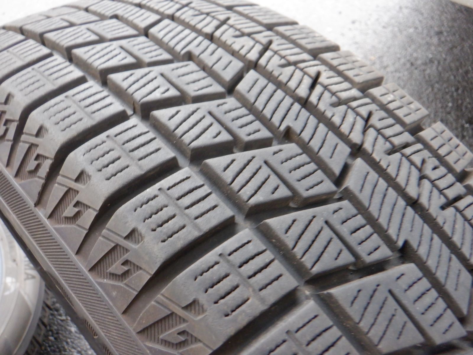 中古バリ山 165/65R14 4本 ヨコハマ アイスガードiG60 タンク