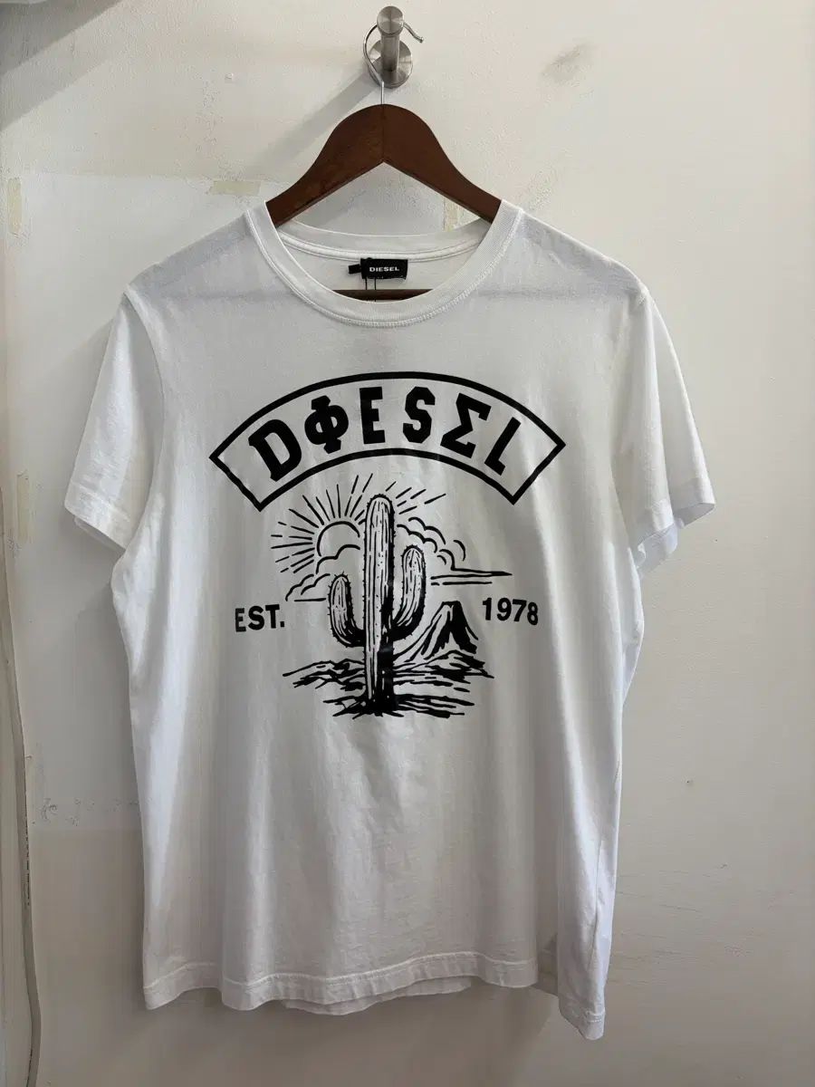 N316 ディーゼル 半袖Tシャツ