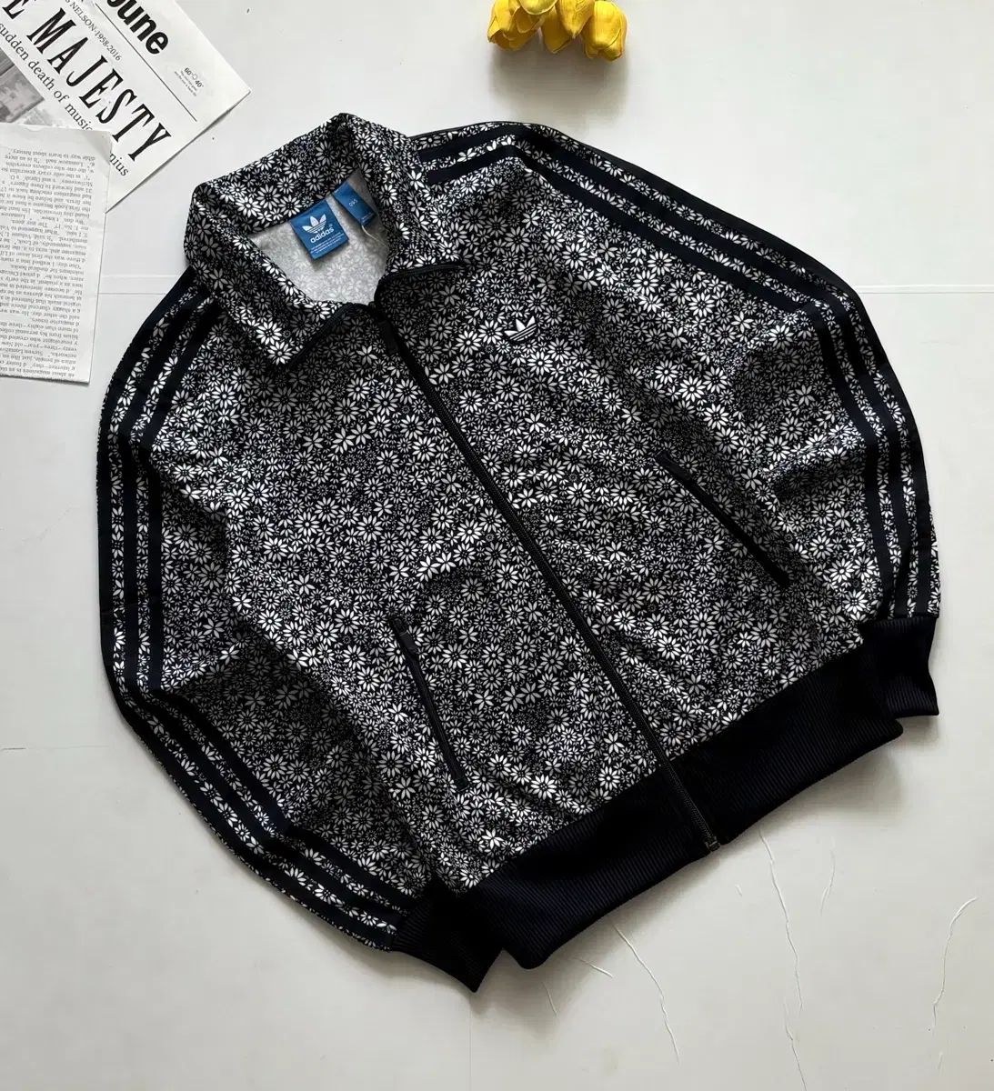 adidas アディダス フラワー ファイヤーバード トラックジャージ