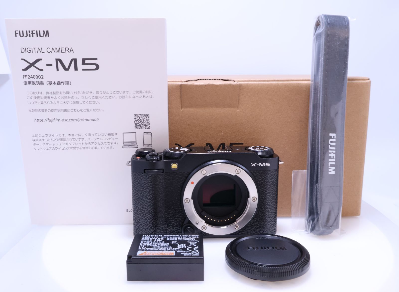 【1,384回 ほぼ新品】FUJIFILM X-M5 ボディ ブラック ミラーレス一眼カメラ