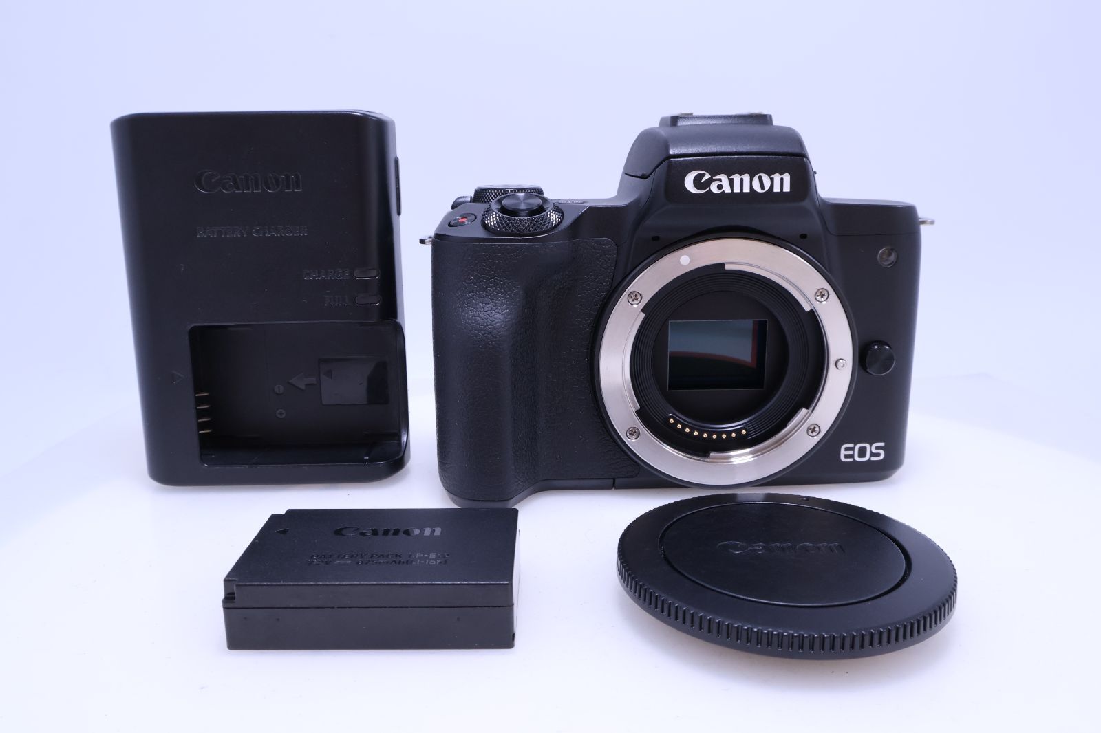 【美品】Canon EOS Kiss M2 ボディー ブラック KISSM2BK-BODY ミラーレス一眼カメラ