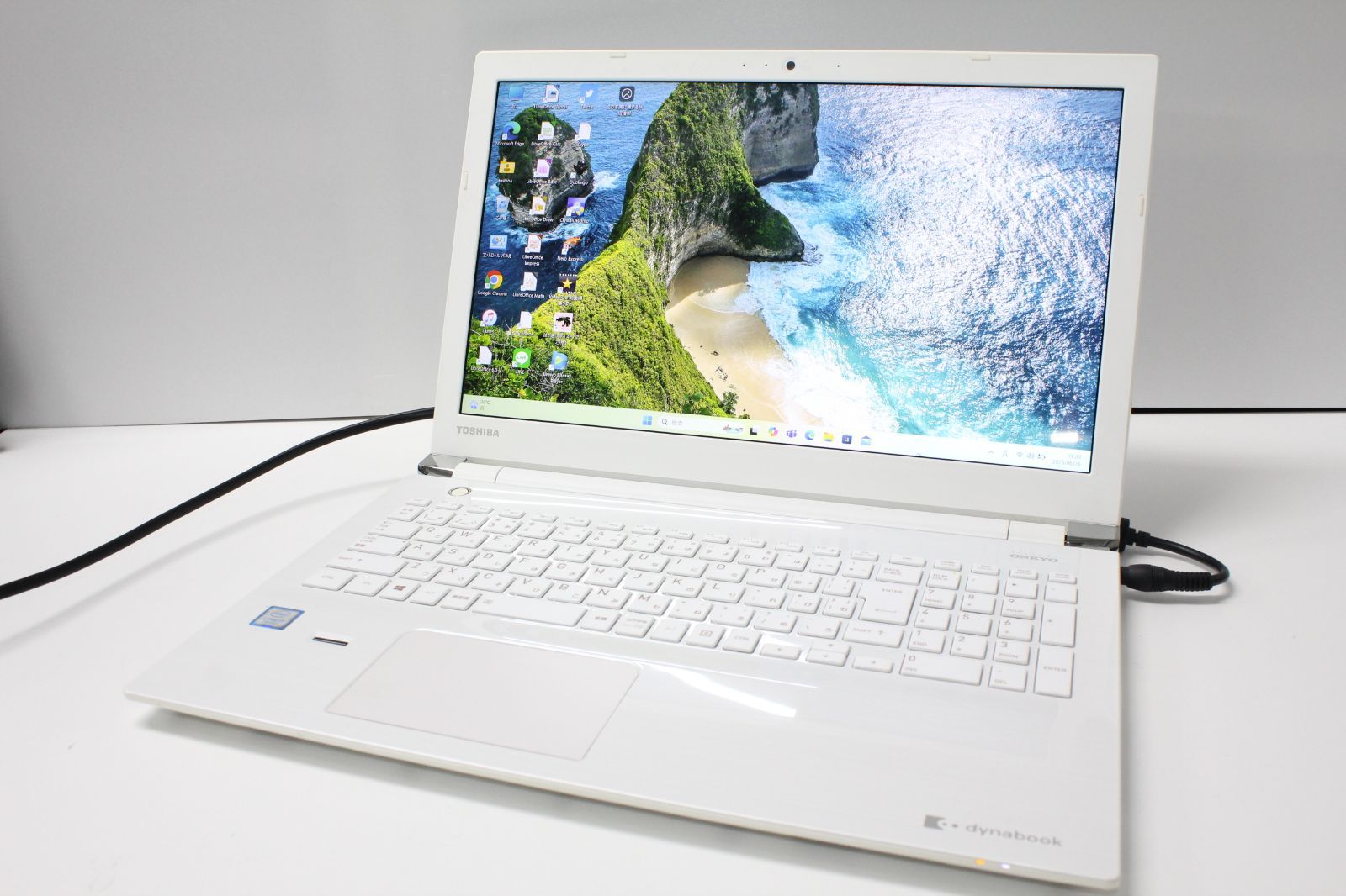 【中古ノートPC】東芝〈dynabook T75/DWD〉第7世代Core i7/SSD512GB/メモリ8GB ⑤