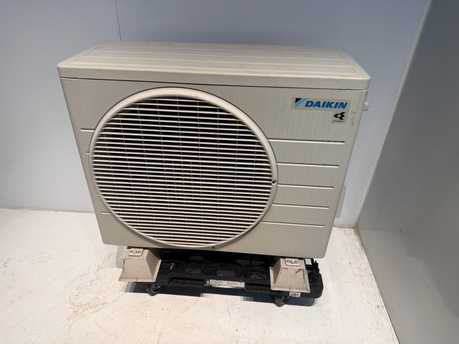 428 DAIKIN 2023年製 6～8畳用 分解洗浄済み