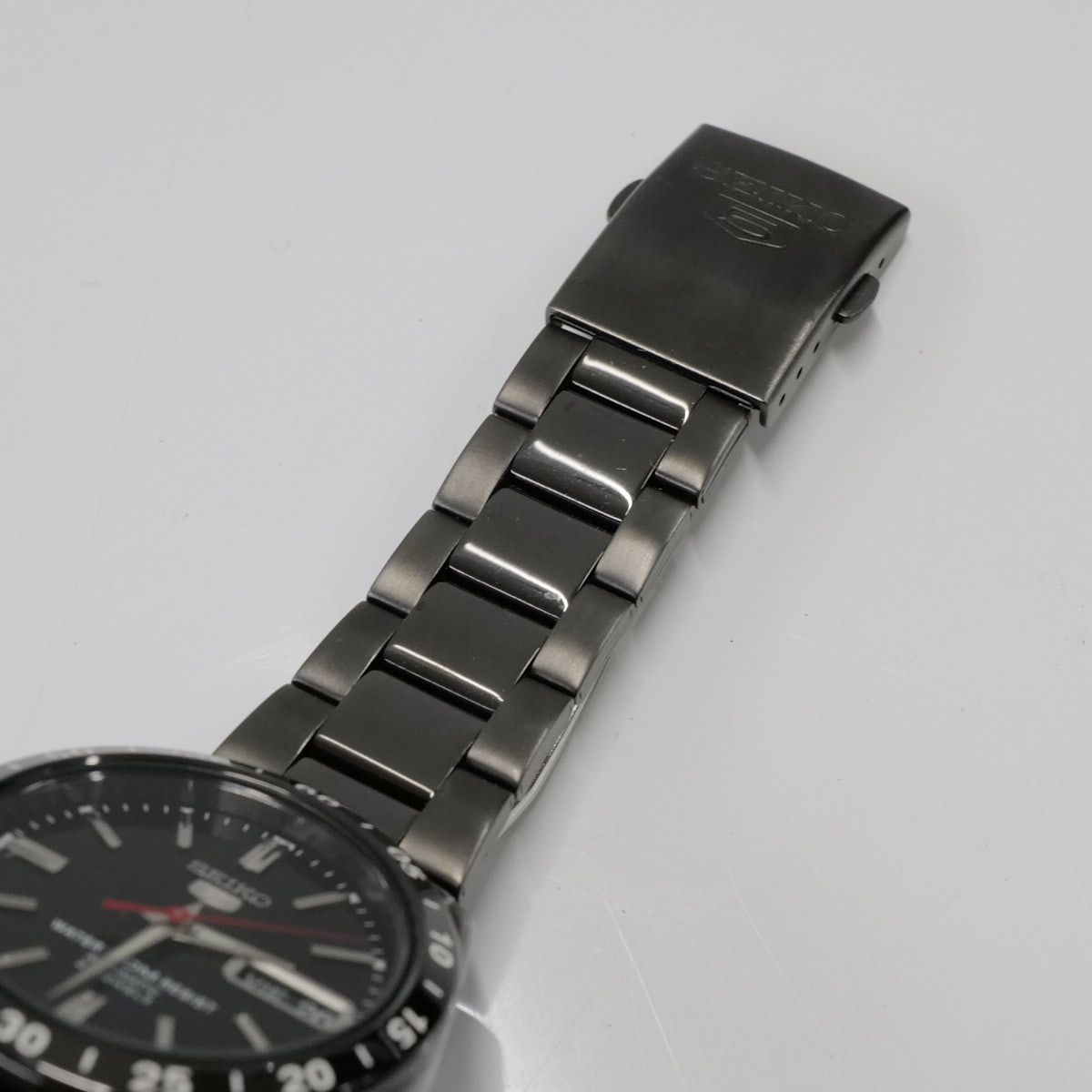 SEIKO 5 メンズ 腕時計 USED美品 海外モデル セイコー5 自動巻き 黒い 