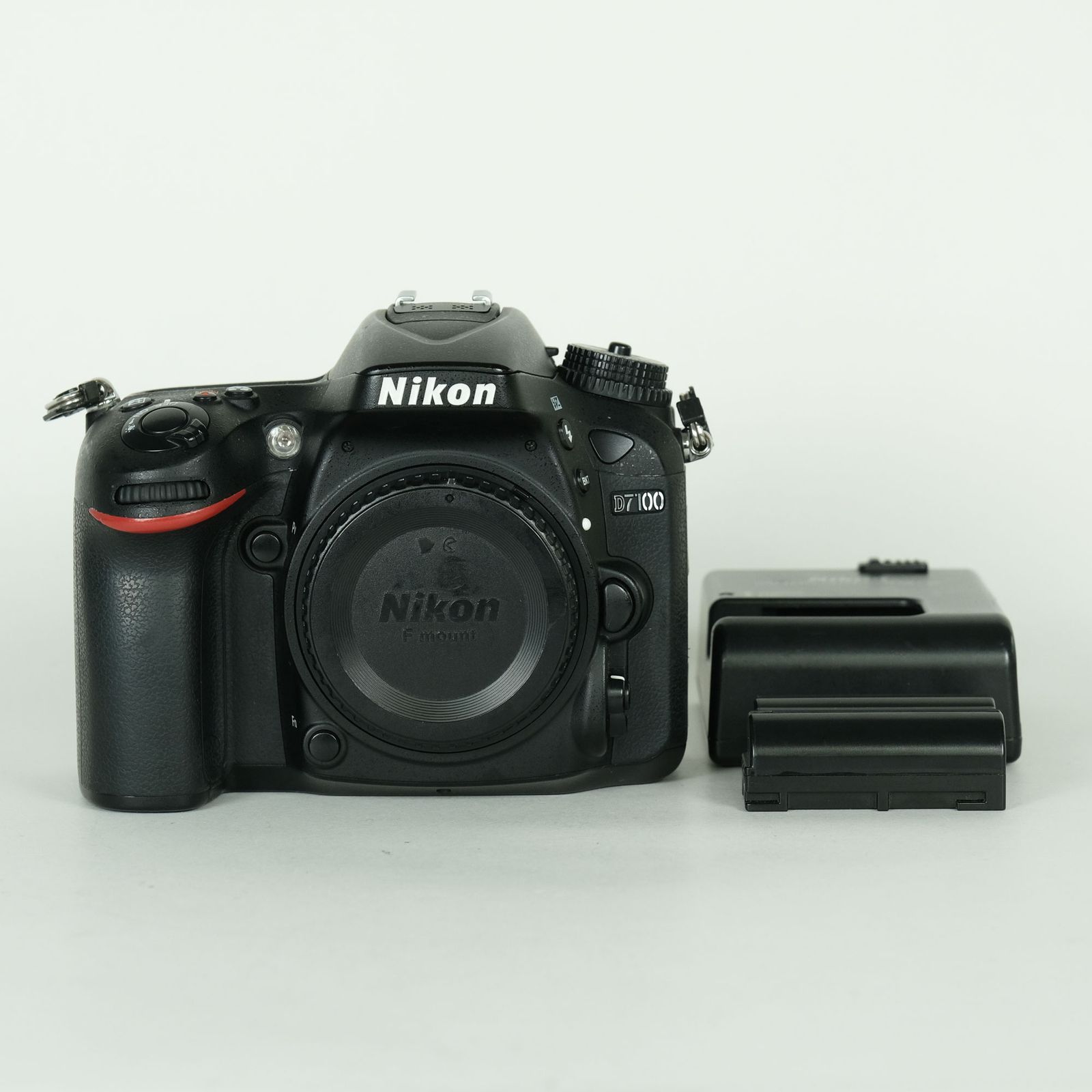 [良品 | シャッター数93,110回] Nikon D7100 | Nikon Fマウント
