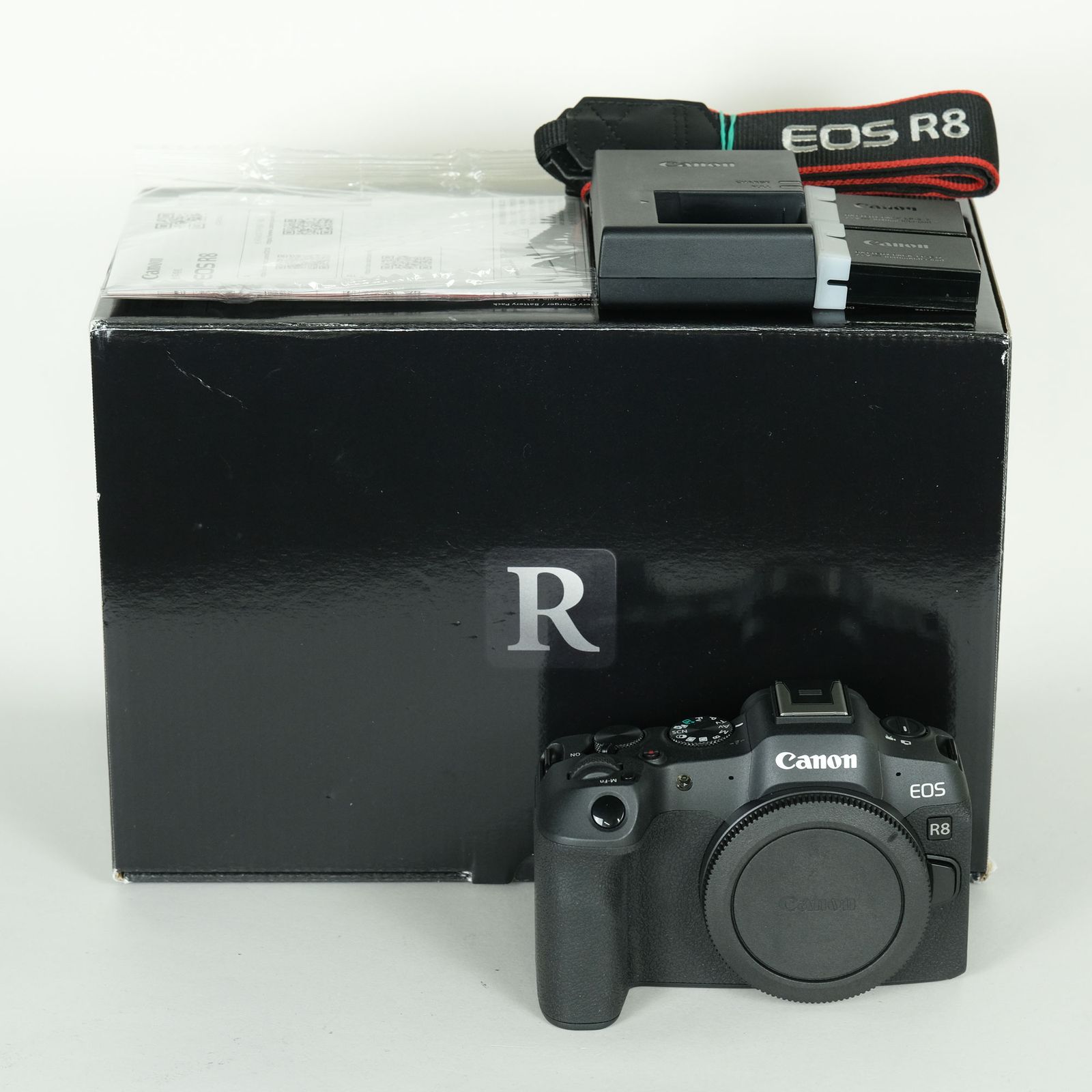 [美品 | シャッター数2,538回｜バッテリー2個付] Canon EOS R8 [ボディ] | Canon RFマウント