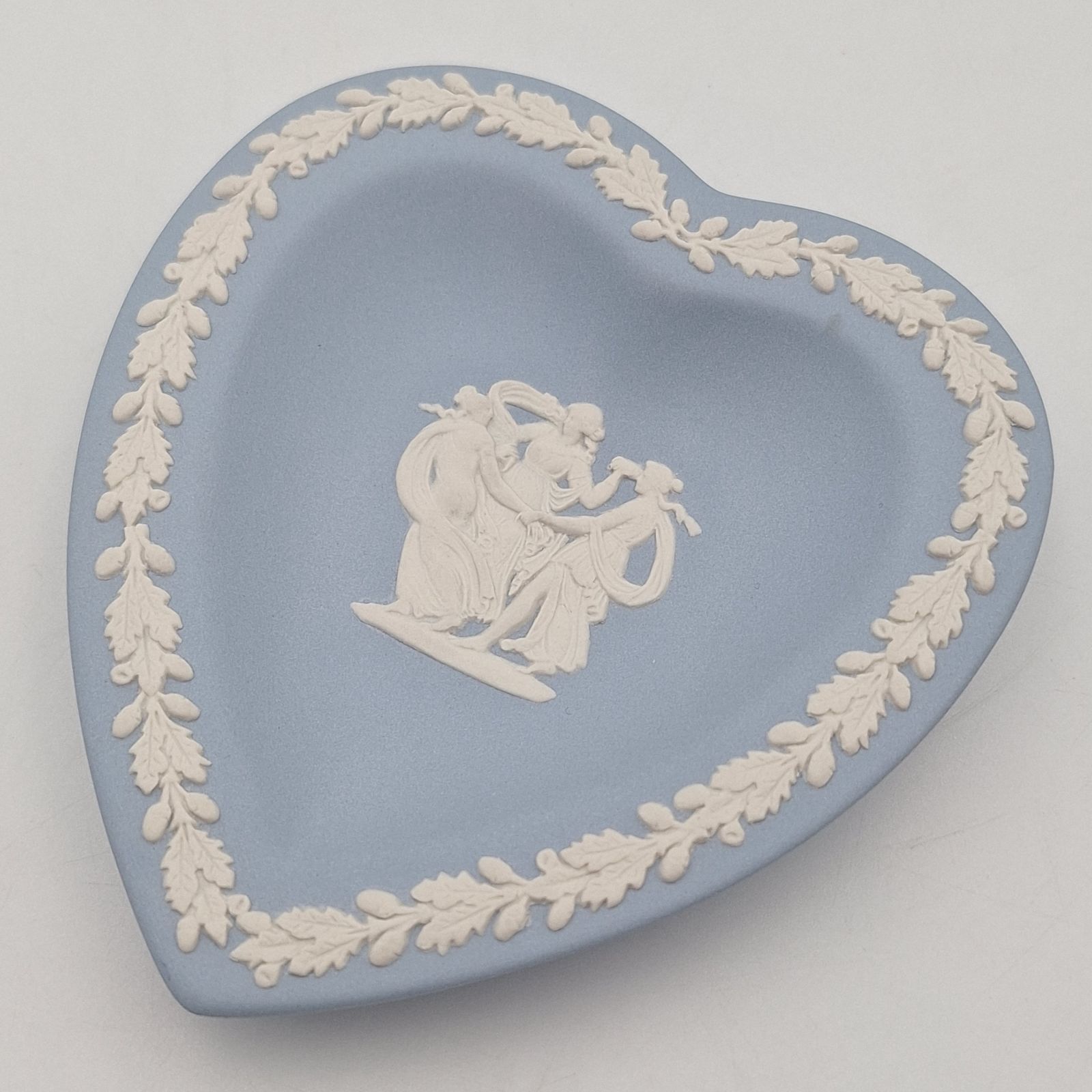 ウエッジウッド ジャスパー ハート型 トレイ 皿 WEDGWOOD 未使用 洋食 