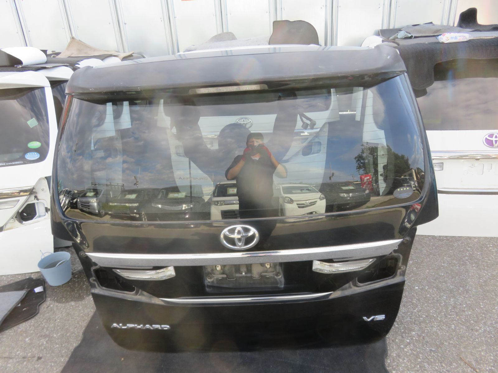 ★SFC7218/アルファード 20系ANH20W ANH25W GGH20W GGH25W 後期 純正 バックドア リアゲート/トランク ハッチバック カメラ付 202 黒 ブラック