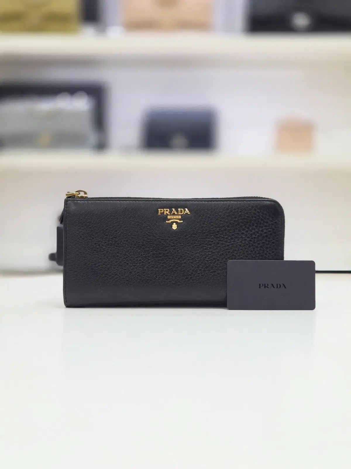 PRADA サフィアーノ ジップアップ 長財布 1M1183