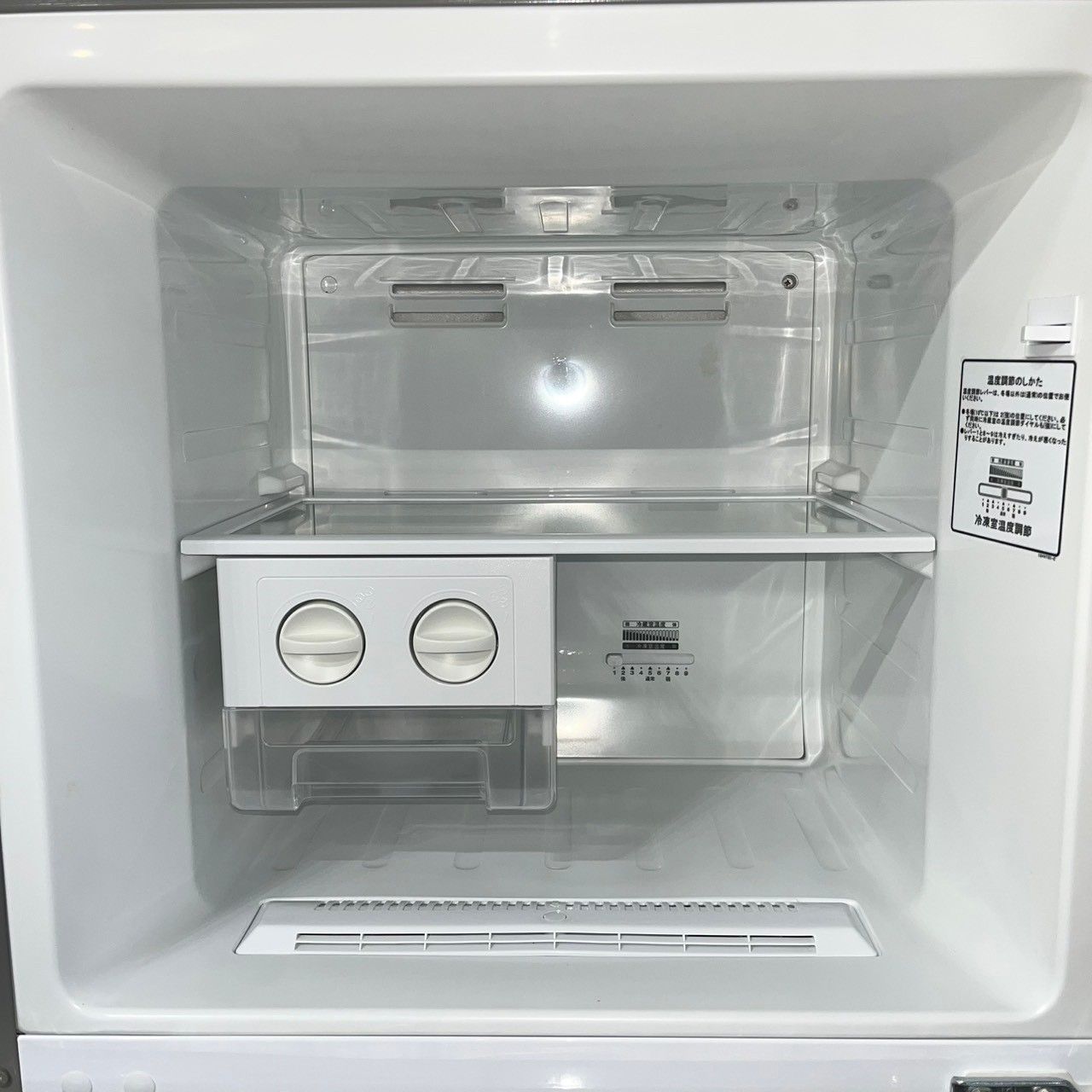 関東一円送料無料】 シャープ/SHARP2 ドア冷蔵庫 冷凍冷蔵庫 単身用