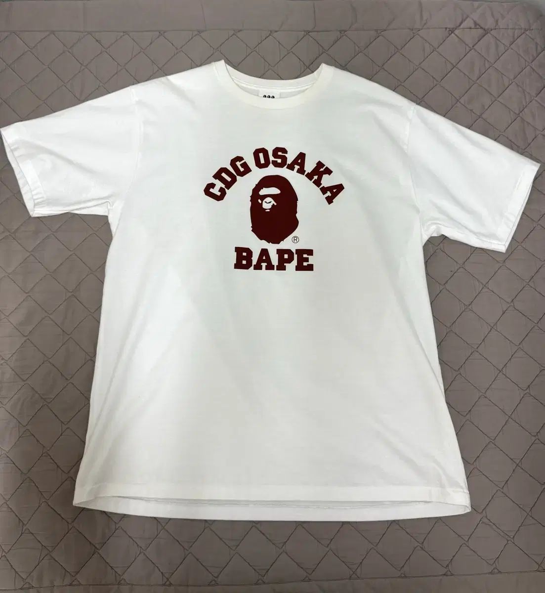 2XL 2023 コム・デ・ギャルソン 大阪 アベイシングエイプ コラボ Tシャツ