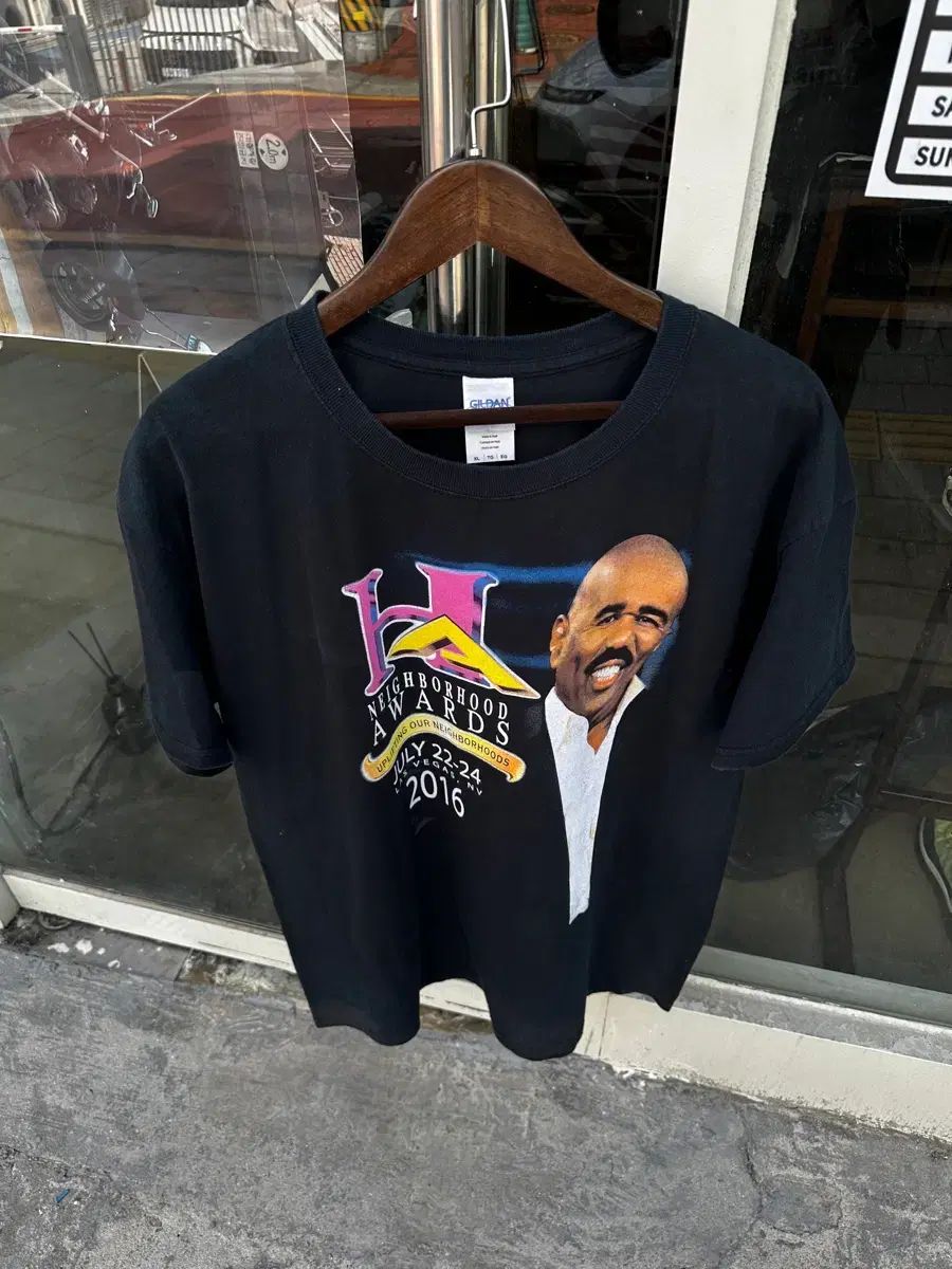 2016 Neighborhood Awards グラフィックTシャツ