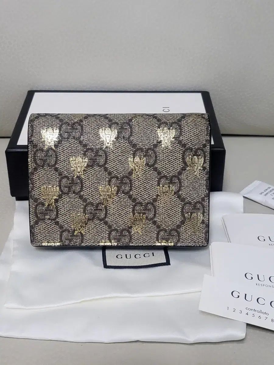 グッチ みつばち パータン 二つ折り財布 正規品